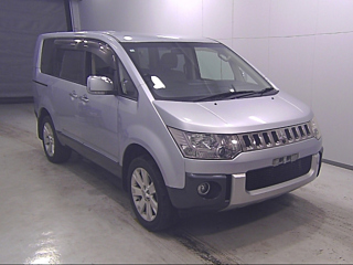 MITSUBISHI DELICA D5 2008