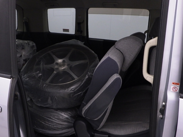 MITSUBISHI DELICA D5 2008
