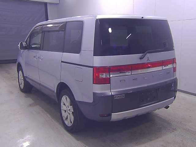 MITSUBISHI DELICA D5 2008