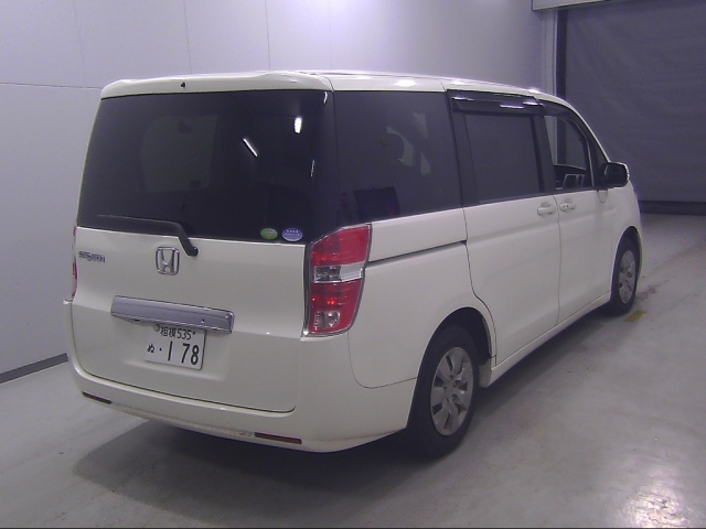 HONDA STEP WAGON 2012