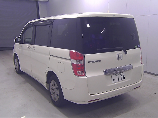 HONDA STEP WAGON 2012