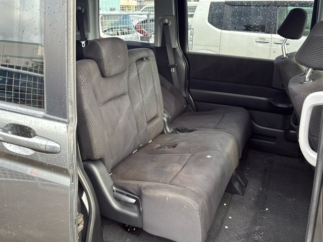 HONDA STEP WAGON 2010
