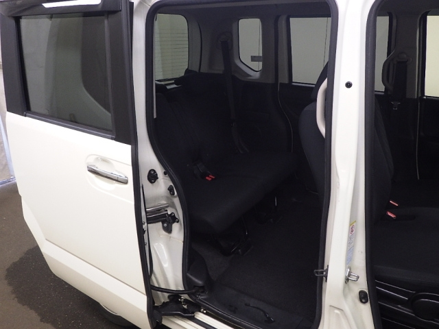 HONDA N BOX 2015