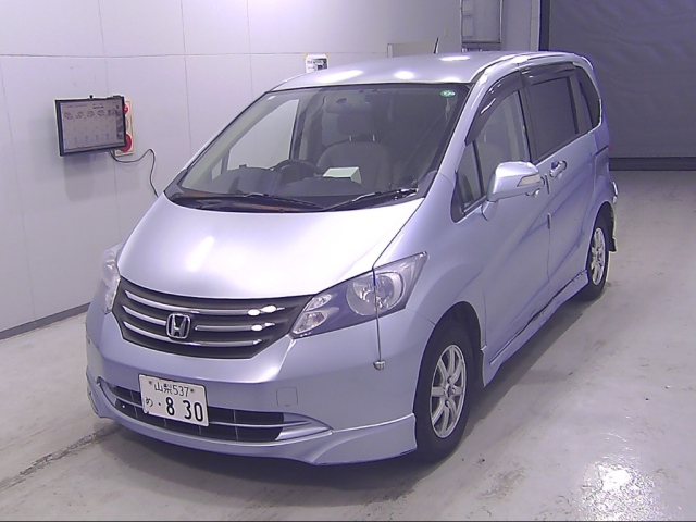 HONDA FREED 2009
