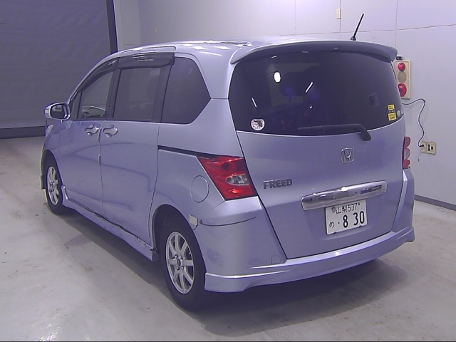 HONDA FREED 2009