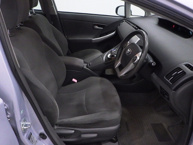TOYOTA PRIUS 2010