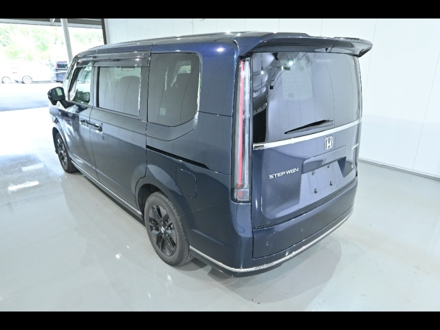HONDA STEP WAGON 2022