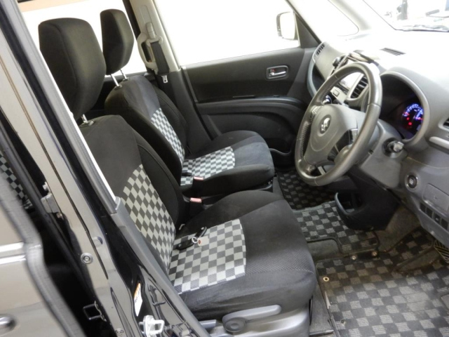 SUZUKI SOLIO 2012