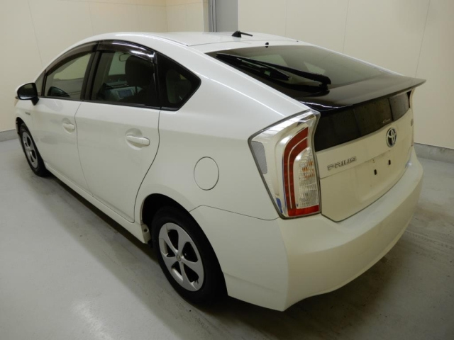 TOYOTA PRIUS 2012