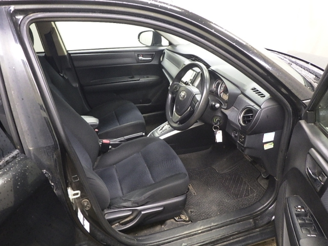 TOYOTA COROLLA FIELDER 2012