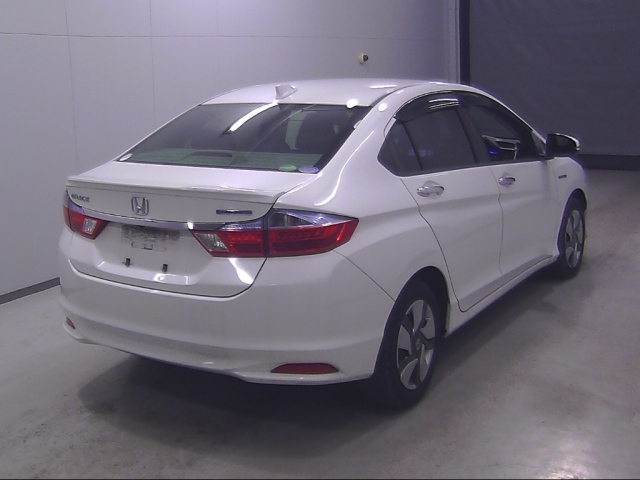 HONDA GRACE 2015