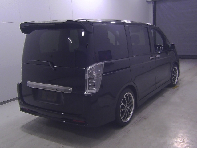 HONDA STEP WAGON 2012