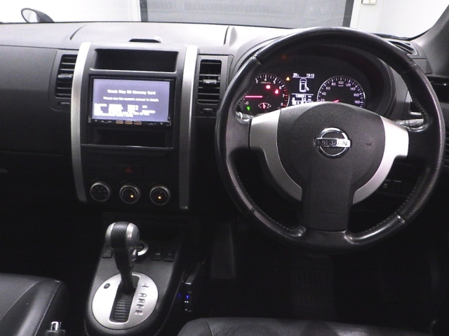 NISSAN X-TRAIL 2011