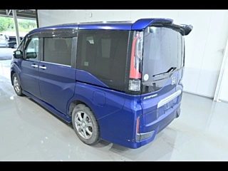 HONDA STEP WAGON 2017