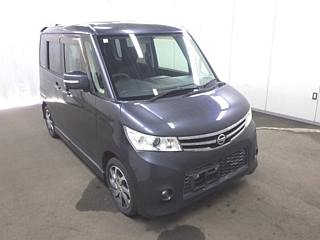 NISSAN ROOX 2013