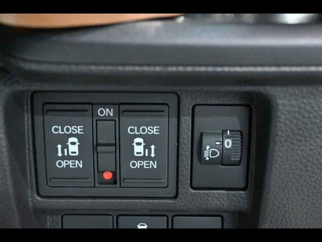 HONDA STEP WAGON 2022