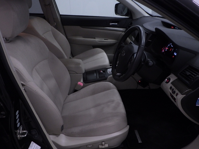 SUBARU LEGACY OUTBACK 2012