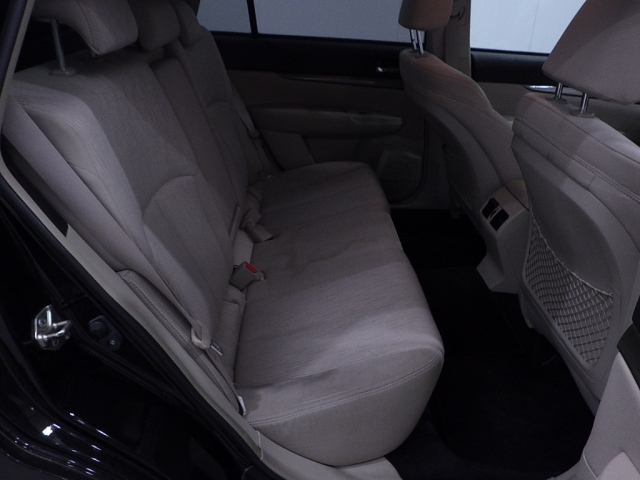 SUBARU LEGACY OUTBACK 2012