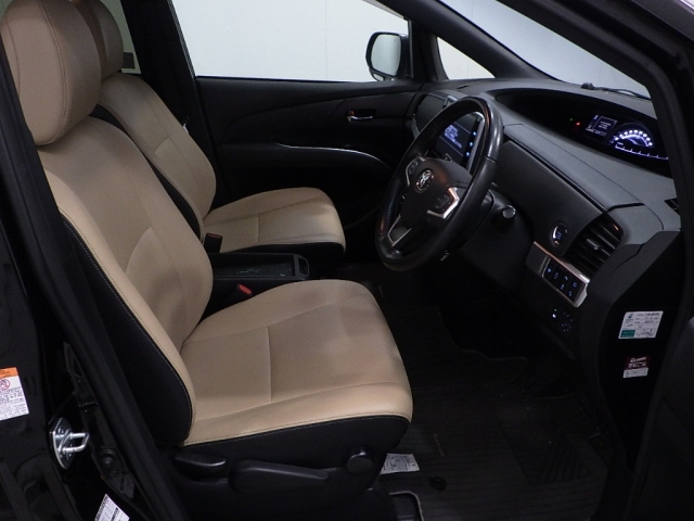 TOYOTA ESTIMA 2017