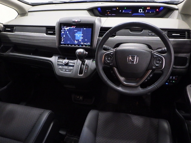 HONDA FREED 2022