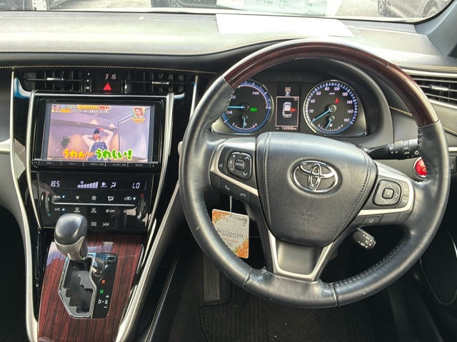 TOYOTA HARRIER 2014