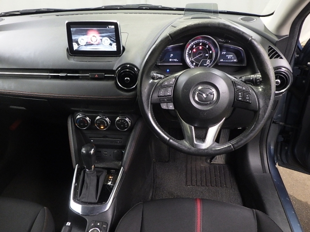 MAZDA DEMIO 2015