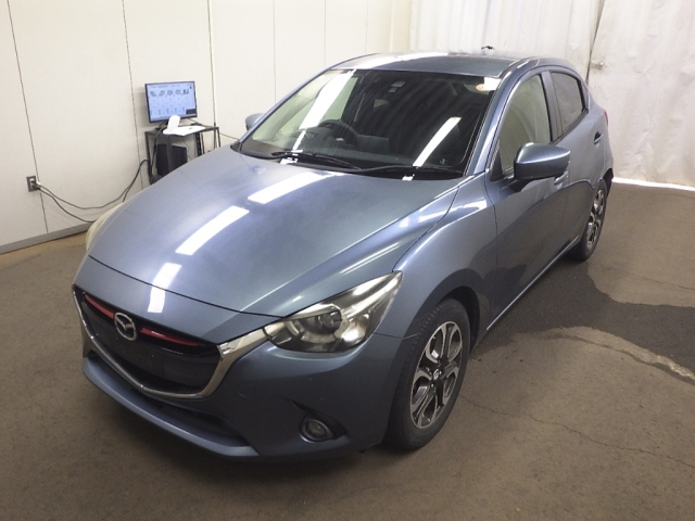 MAZDA DEMIO 2015