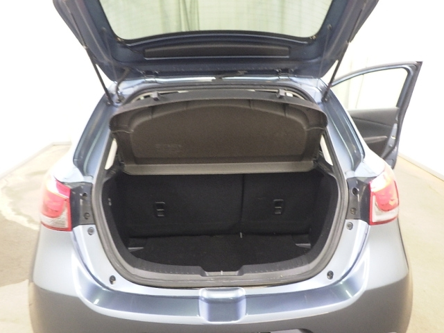 MAZDA DEMIO 2015