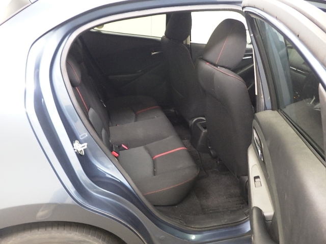 MAZDA DEMIO 2015