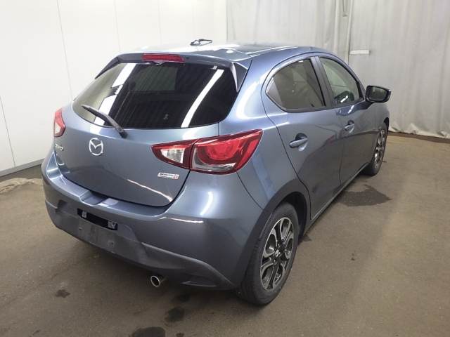 MAZDA DEMIO 2015