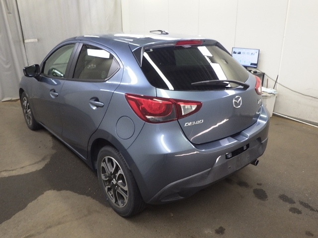 MAZDA DEMIO 2015