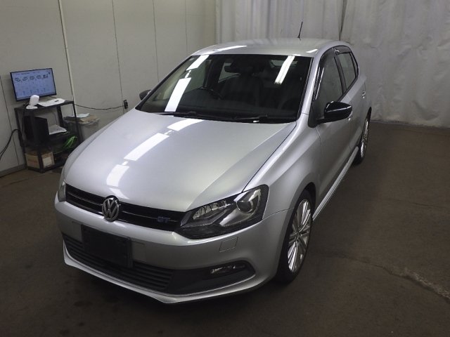 VOLKSWAGEN POLO 2014