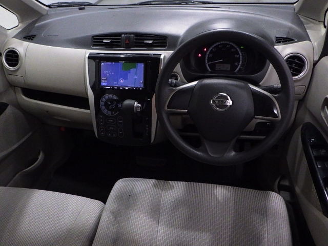 NISSAN DAYZ 2015