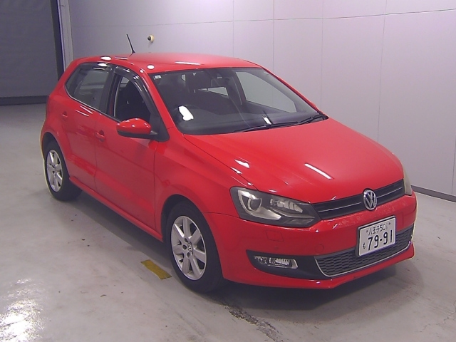 VOLKSWAGEN POLO 2011