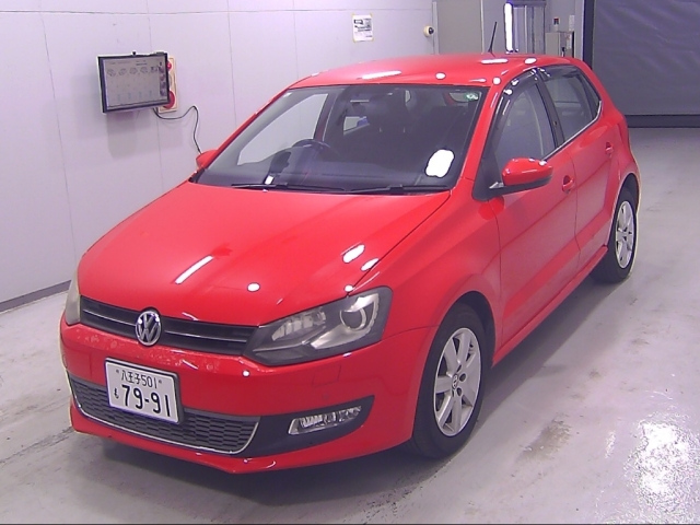 VOLKSWAGEN POLO 2011