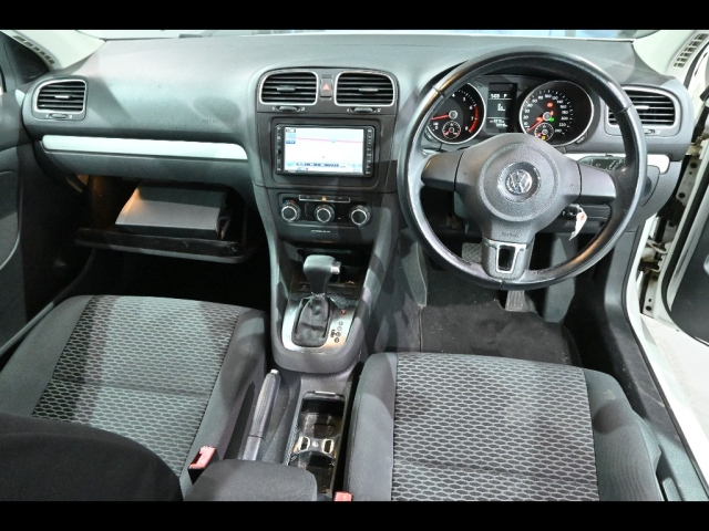 VOLKSWAGEN GOLF VARIANT 2010