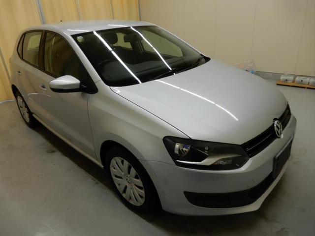 VOLKSWAGEN POLO 2012