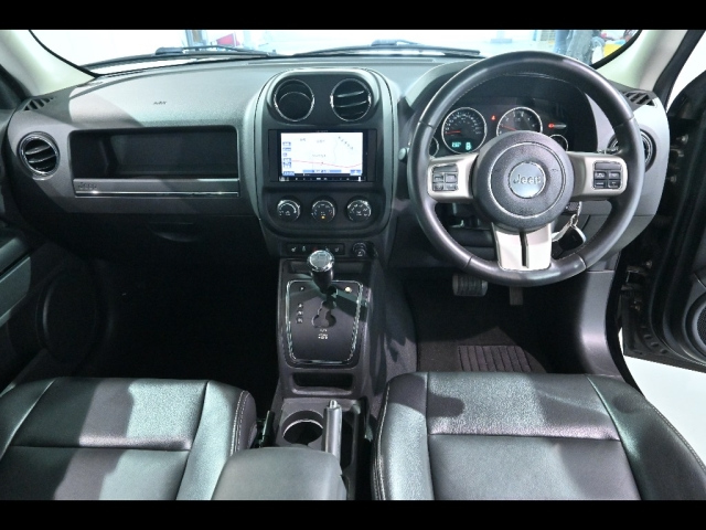 CHRYSLER JEEP PATRIOT 2012