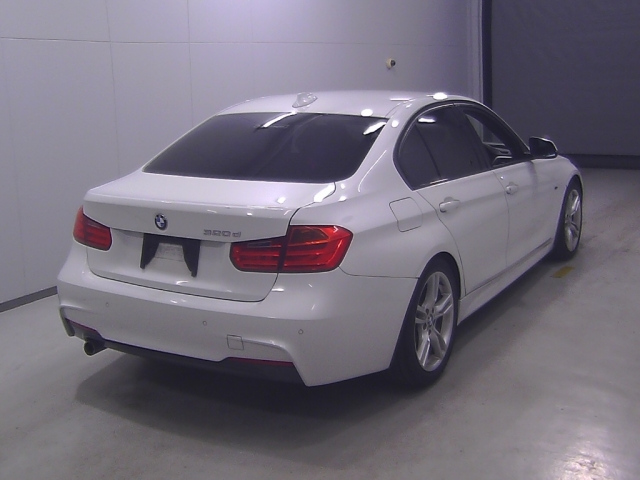 BMW 3 SERIES 2013
