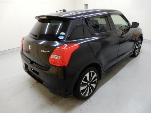 SUZUKI SWIFT 2019