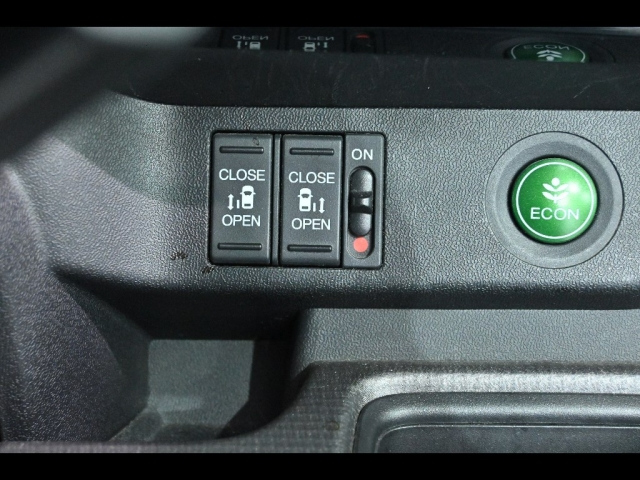 HONDA STEP WAGON 2015