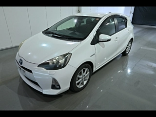TOYOTA AQUA 2013