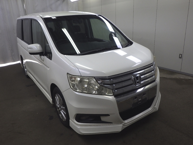 HONDA STEP WAGON 2010