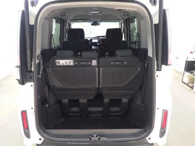 HONDA STEP WAGON 2016