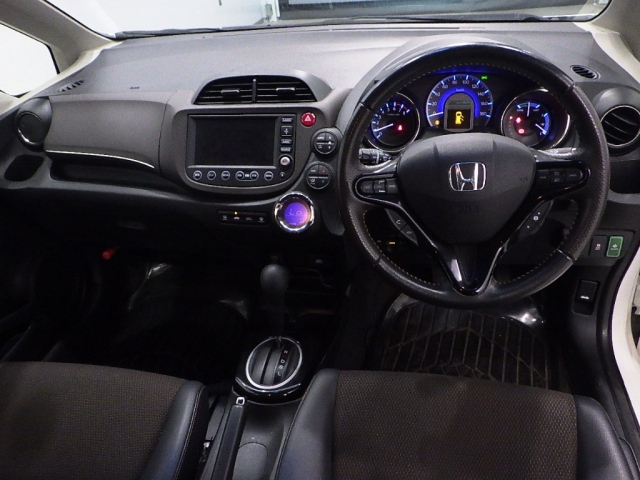 HONDA FIT SHUTTLE 2011
