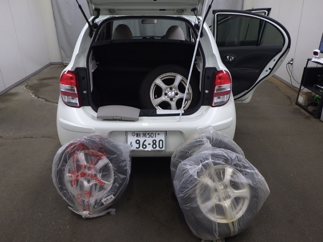 NISSAN MARCH 2012