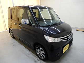 NISSAN ROOX 2012