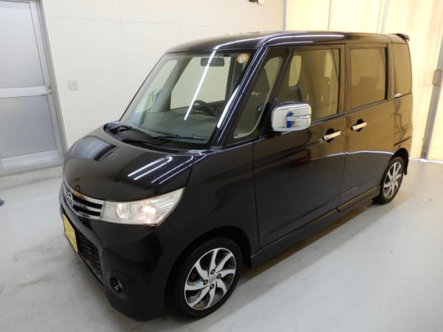 NISSAN ROOX 2012