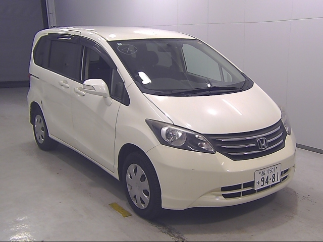 HONDA FREED 2010