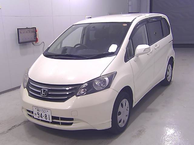 HONDA FREED 2010